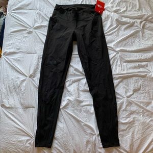Never Worn North Face Leggings